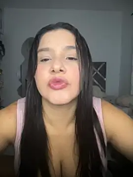 Snapshot of ValleryParker chatting on March 10, 2026, 1:31 am ValleryParker online show from March 10, 2026, 1:31 am