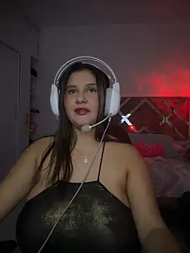 ValleryParker online show from November 10, 2025, 6:40 am