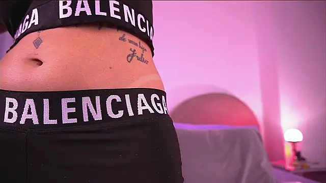 Snapshot of danna_berlin_ chatting on November 11, 2025, 7:19 pm danna berlin online show from November 11, 2025, 7:19 pm