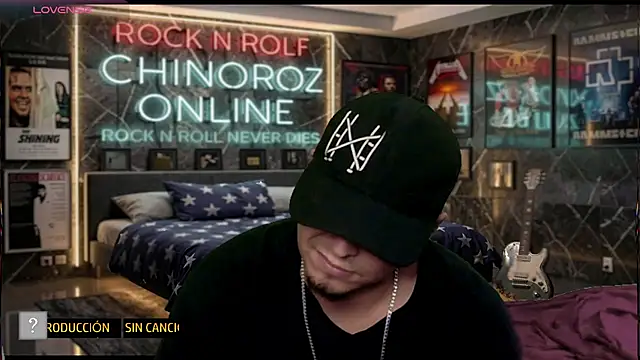 Snapshot of chino_roz chatting on June 15, 2026, 11:04 pm chino roz online show from June 15, 2026, 11:04 pm