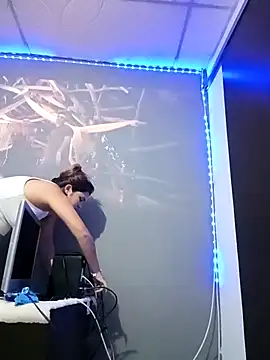 Snapshot of Latina_sexy1 chatting on November 19, 2025, 2:33 am Latina sexy1 online show from November 19, 2025, 2:33 am