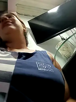 Snapshot of Latina_sexy1 chatting on November 6, 2025, 2:26 am Latina sexy1 online show from November 6, 2025, 2:26 am