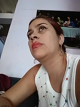 Snapshot of Latina_sexy1 chatting on July 21, 2026, 2:40 pm Latina sexy1 online show from July 21, 2026, 2:40 pm