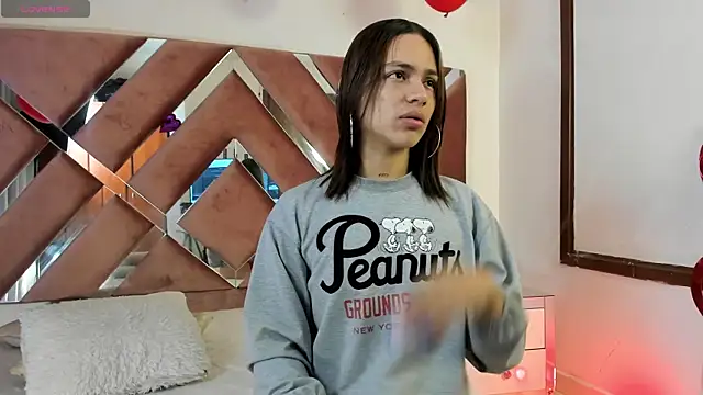 Snapshot of Aron_cruz chatting on February 19, 2026, 12:57 pm Aron cruz online show from February 19, 2026, 12:57 pm