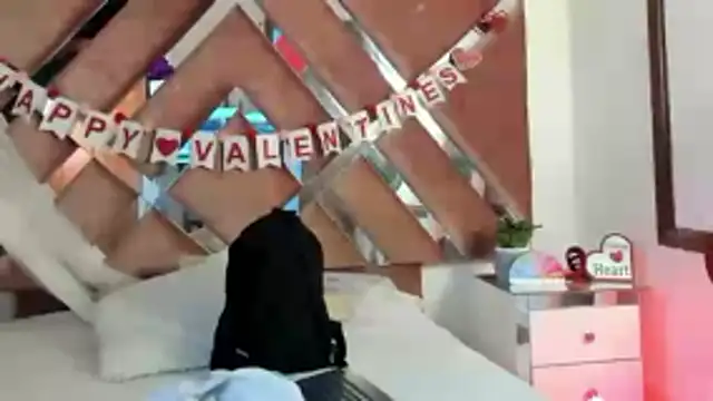 Snapshot of Aron_cruz chatting on February 17, 2026, 12:46 pm Aron cruz online show from February 17, 2026, 12:46 pm