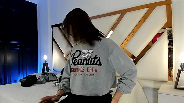 Snapshot of Aron_cruz chatting on March 18, 2026, 1:02 pm Aron cruz online show from March 18, 2026, 1:02 pm