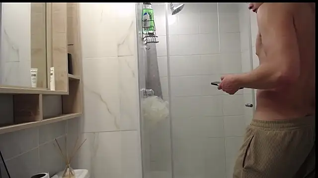 Snapshot of Santiago_kiler chatting on November 15, 2025, 10:36 pm Santiago kiler online show from November 15, 2025, 10:36 pm