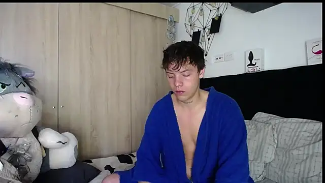 Snapshot of Santiago_kiler chatting on November 6, 2025, 10:14 pm Santiago kiler online show from November 6, 2025, 10:14 pm