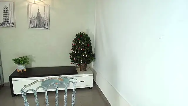 Snapshot of Sassy--Girl chatting on November 26, 2025, 6:08 pm Sassy--Girl online show from November 26, 2025, 6:08 pm