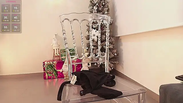 Snapshot of Sassy--Girl chatting on December 14, 2025, 11:05 am Sassy--Girl online show from December 14, 2025, 11:05 am