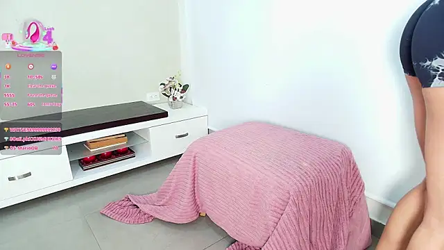 Snapshot of Sassy--Girl chatting on October 10, 2025, 6:53 pm Sassy--Girl online show from October 10, 2025, 6:53 pm