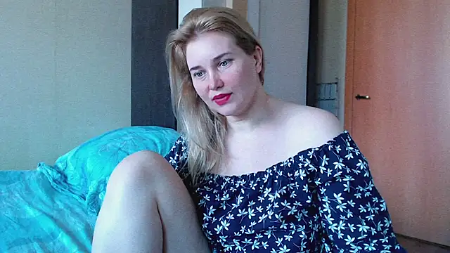 Snapshot of mmmPinUpGirl chatting on June 30, 2026, 8:14 am mmmPinUpGirl online show from June 30, 2026, 8:14 am