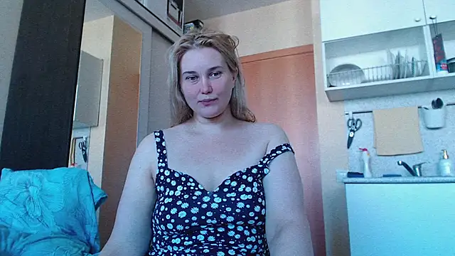 Snapshot of mmmPinUpGirl chatting on July 16, 2026, 8:00 am mmmPinUpGirl online show from July 16, 2026, 8:00 am