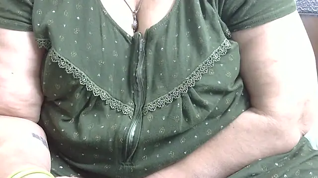 Snapshot of Kavya_XX chatting on July 21, 2026, 12:06 pm Kavya XX online show from July 21, 2026, 12:06 pm
