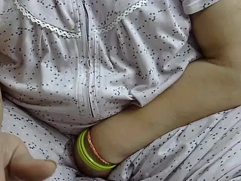 Snapshot of Kavya_XX chatting on July 8, 2026, 4:24 am Kavya XX online show from July 8, 2026, 4:24 am