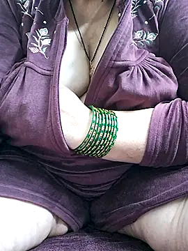 Snapshot of Kavya_XX chatting on December 5, 2025, 7:51 am Kavya XX online show from December 5, 2025, 7:51 am