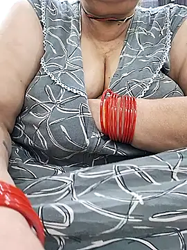 Snapshot of Kavya_XX chatting on October 12, 2025, 10:16 am Kavya XX online show from October 12, 2025, 10:16 am