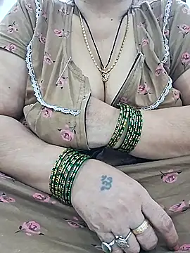 Snapshot of Kavya_XX chatting on November 5, 2025, 3:20 am Kavya XX online show from November 5, 2025, 3:20 am