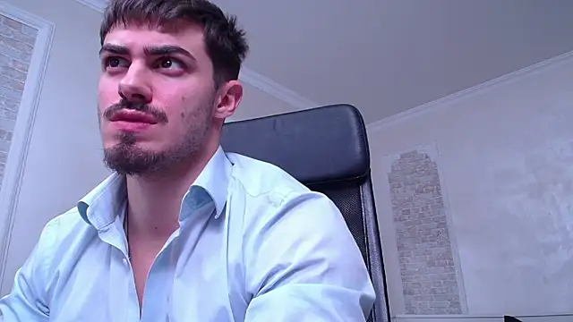 Snapshot of WilsonJules chatting on January 16, 2025, 10:55 pm WilsonJules online show from January 16, 2025, 10:55 pm