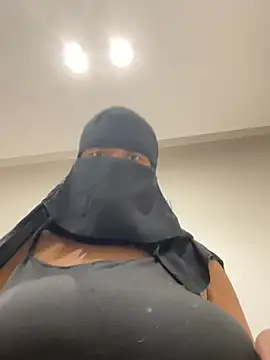 Submissive Arab online show from June 23, 2026, 1:03 am