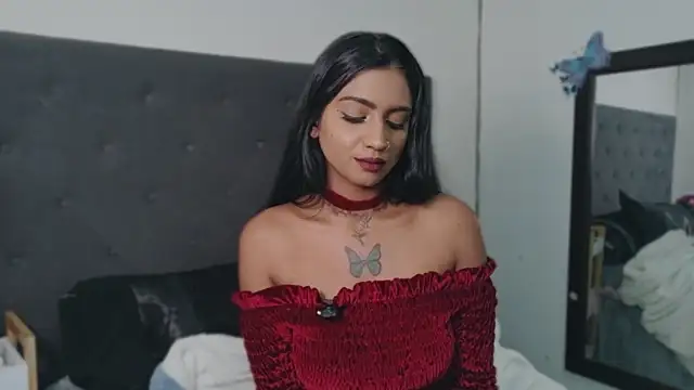 Snapshot of Delilah_Blazee chatting on May 31, 2026, 10:54 am Delilah Blazee online show from May 31, 2026, 10:54 am