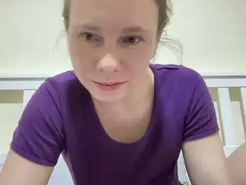 Snapshot of SweetLucy96 chatting on November 18, 2025, 12:52 pm SweetLucy96 online show from November 18, 2025, 12:52 pm