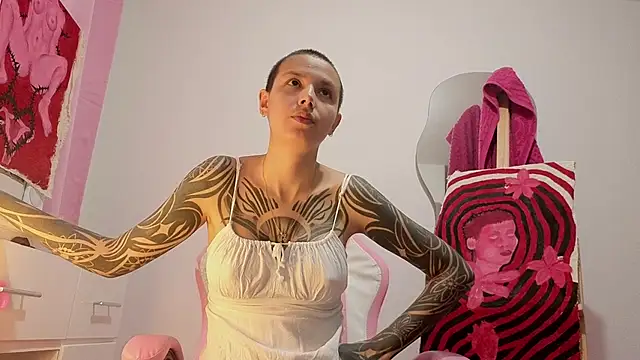 goddess vee  online show from March 13, 2026, 2:27 am