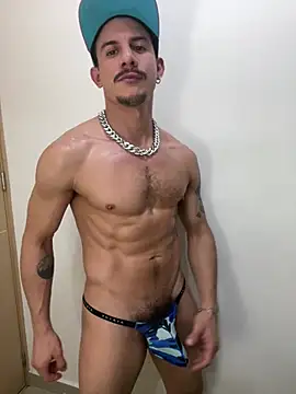 Snapshot of lazzon_bastion chatting on June 3, 2026, 5:30 am lazzon bastion online show from June 3, 2026, 5:30 am