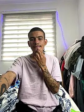 sorry-mom69 online show from October 15, 2025, 6:16 pm