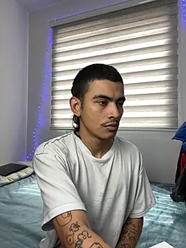 sorry-mom69 online show from November 6, 2025, 5:50 pm