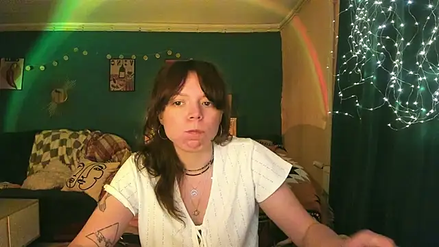 Snapshot of ClancyMorissey chatting on May 21, 2026, 8:39 pm ClancyMorissey online show from May 21, 2026, 8:39 pm