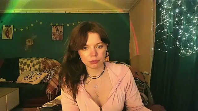 Snapshot of ClancyMorissey chatting on May 16, 2026, 5:01 pm ClancyMorissey online show from May 16, 2026, 5:01 pm