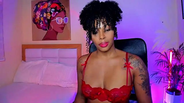 AitanaBrown  online show from April 21, 2026, 9:21 pm