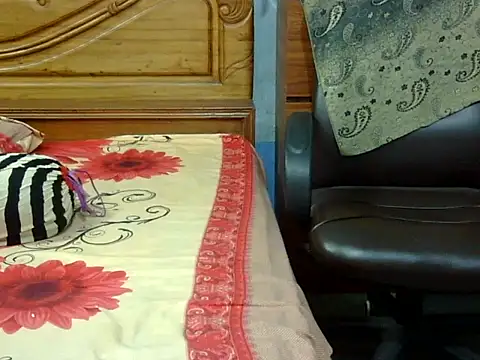 Daneldayna online show from July 30, 2026, 5:39 am