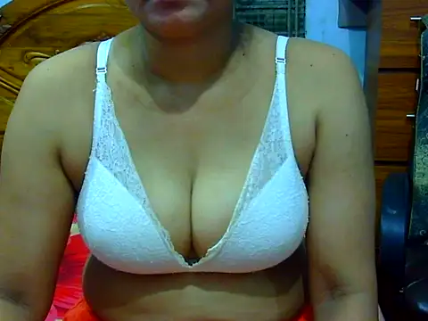 Daneldayna online show from July 19, 2026, 1:52 pm