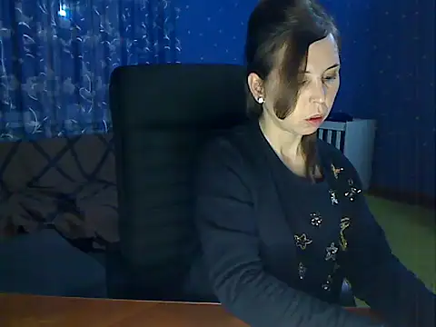 loveis007 online show from November 30, 2025, 7:36 pm