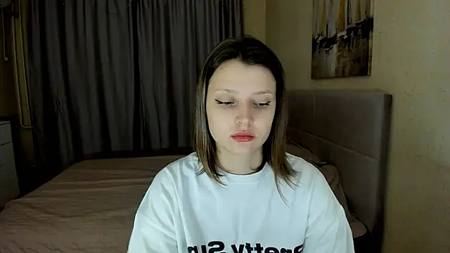 Snapshot of SoniNesti chatting on October 30, 2025, 2:47 pm SoniNesti online show from October 30, 2025, 2:47 pm