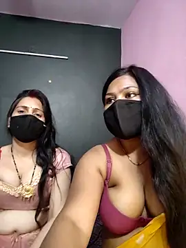 Snapshot of cutee__crazy chatting on March 7, 2026, 1:16 pm cutee crazy online show from March 7, 2026, 1:16 pm