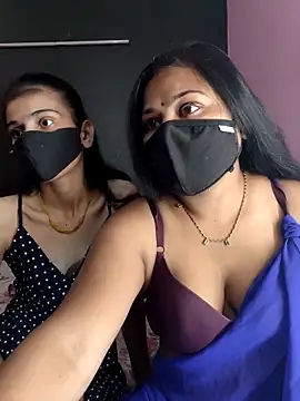 cutee  crazy online show from April 25, 2026, 2:03 pm