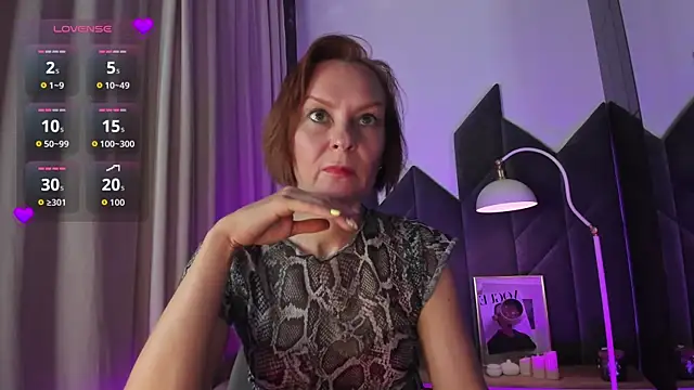 NikaGentle online show from July 30, 2026, 5:50 am