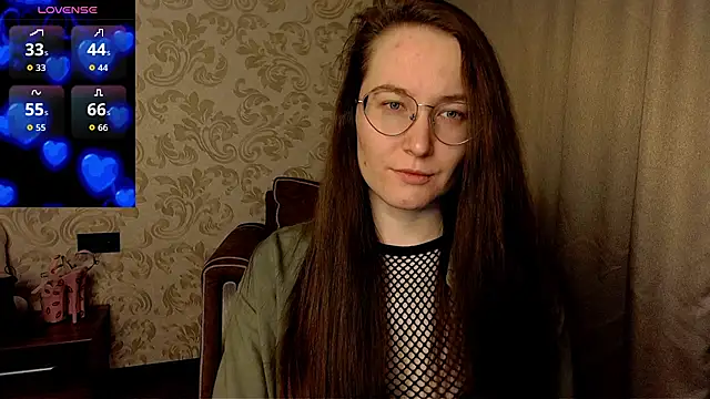 Snapshot of AgnesGraham chatting on November 14, 2025, 8:56 pm AgnesGraham online show from November 14, 2025, 8:56 pm