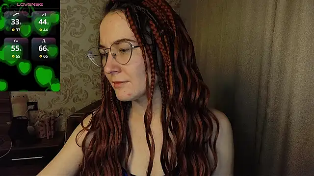 Snapshot of AgnesGraham chatting on October 27, 2025, 11:05 pm AgnesGraham online show from October 27, 2025, 11:05 pm