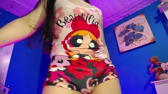 Lunahoney1 online show from May 8, 2026, 2:10 pm