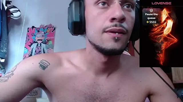 Snapshot of Apolo_S chatting on May 15, 2026, 4:49 pm Apolo S online show from May 15, 2026, 4:49 pm