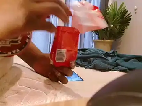 Snapshot of Misswhiteee chatting on November 7, 2025, 8:08 am Misswhiteee online show from November 7, 2025, 8:08 am