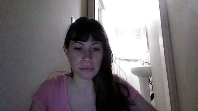 Snapshot of petitedoll29 chatting on October 31, 2025, 8:05 pm petitedoll29 online show from October 31, 2025, 8:05 pm