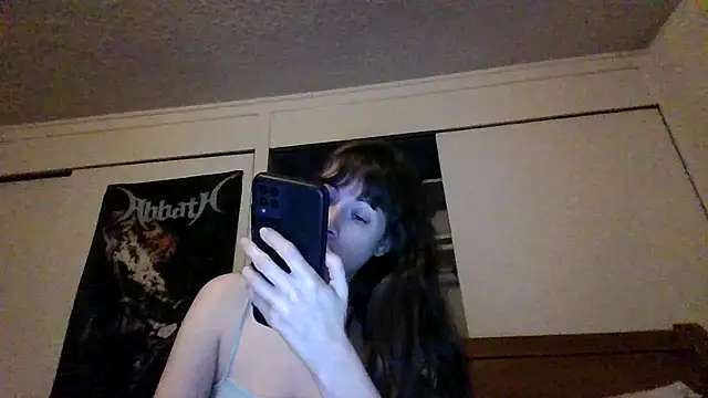 Snapshot of petitedoll29 chatting on December 7, 2024, 4:26 am petitedoll29 online show from December 7, 2024, 4:26 am