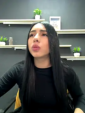 isabella jade online show from December 17, 2025, 11:10 pm