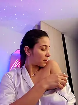 Snapshot of miaeyes chatting on January 18, 2025, 1:41 am miaeyes online show from January 18, 2025, 1:41 am