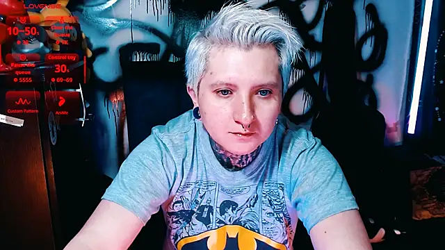 Snapshot of Marieblueeyes chatting on June 13, 2026, 1:03 am Marieblueeyes online show from June 13, 2026, 1:03 am